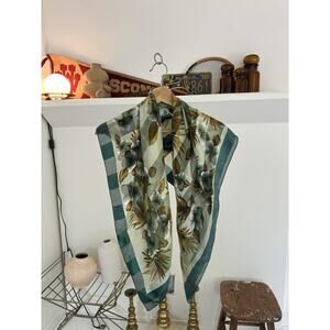 Vintage Floral Green Silk Scarf 38.5 x 38.5